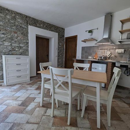 Antica Osteria Apartments Dongo Exteriér fotografie