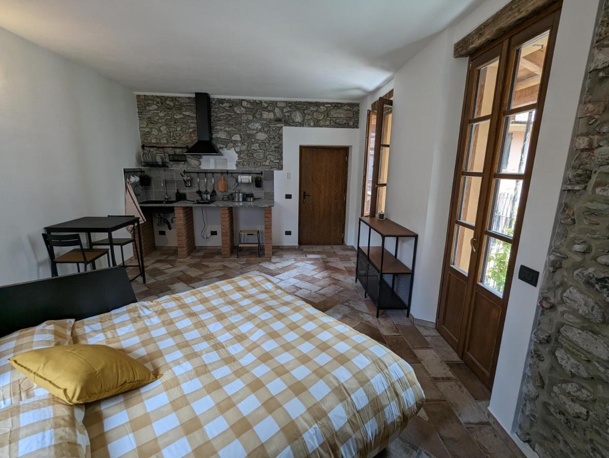 Antica Osteria Apartments Dongo Exteriér fotografie