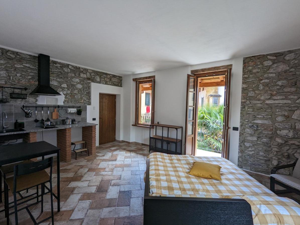 Antica Osteria Apartments Dongo Exteriér fotografie